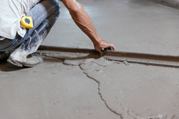 Best Concrete Driveway Repair Near Me  in Senatobia, MS