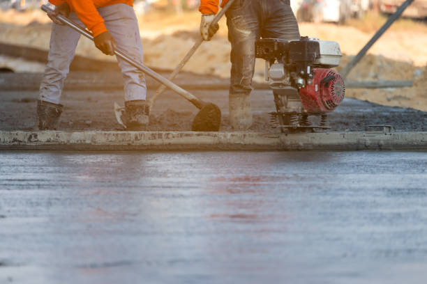 Best Concrete Crack Repair  in Senatobia, MS